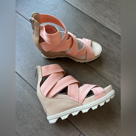 SOREL | 7 | Joanie - Picture 2 of 10